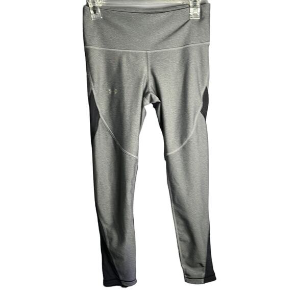 Under Armour Gray and Black Compression Cropped Leggings Size Medium - Picture 1 of 7